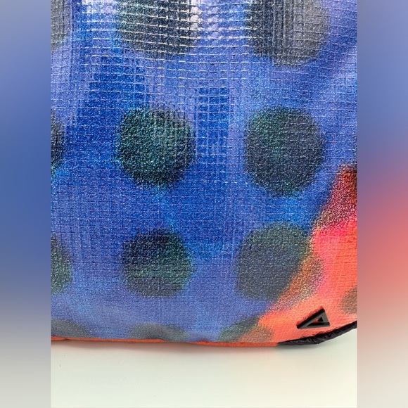 RAREFORM Large Zion Sling Bag Zip Belt Bag Fanny Pack Blue Polka Dot Pattern EUC - Picture 5 of 16